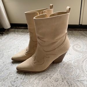 Qupid Western Style Booties